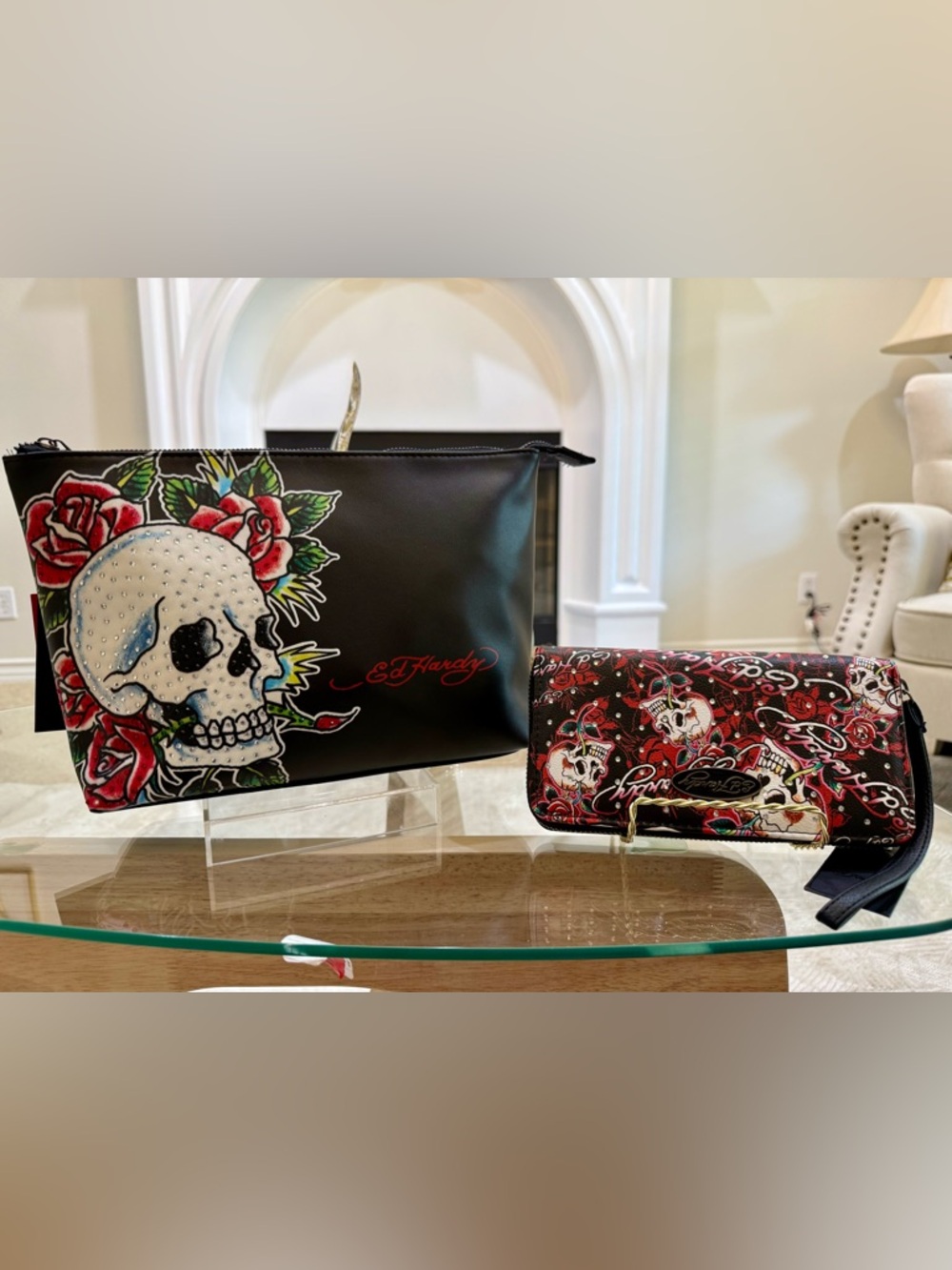 Ed Hardy Black Skull & Roses Decorative Pouch with Red Script - Picture 6 of 6